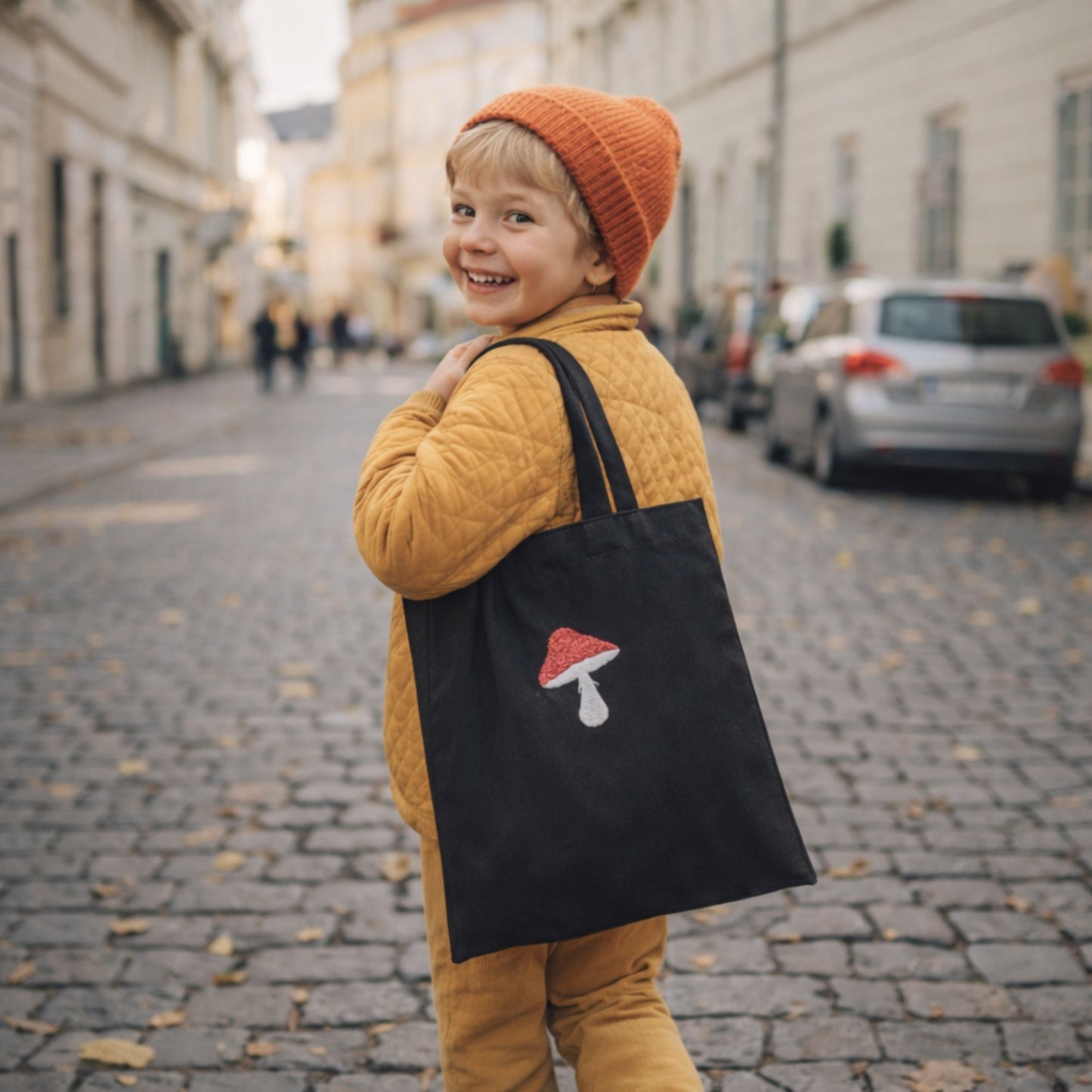 Baumwoll-Tragetasche mit süßer Fliegenpilz-Stickerei